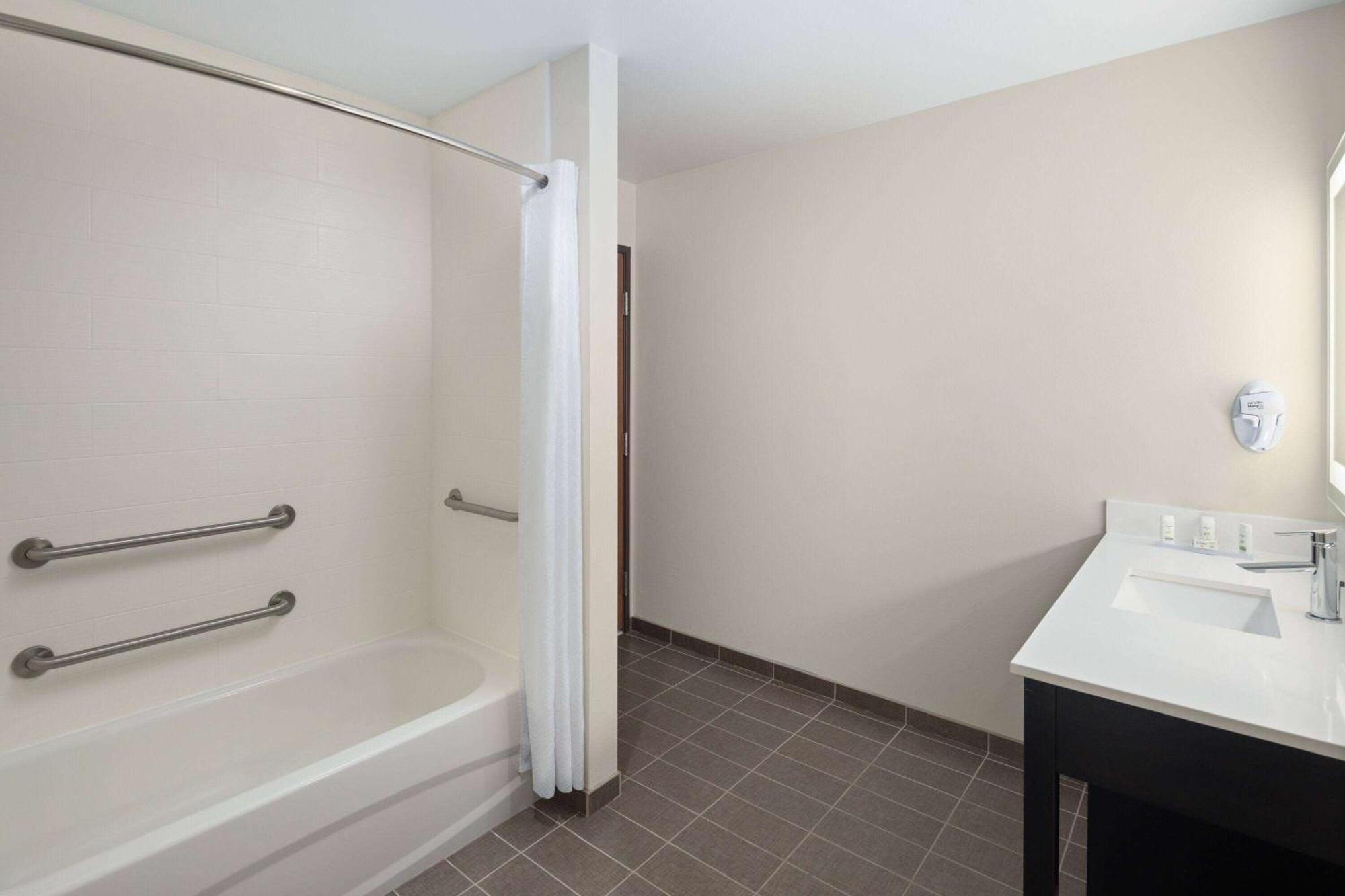 La Quinta Inn & Suites By Wyndham Wenatchee Dış mekan fotoğraf